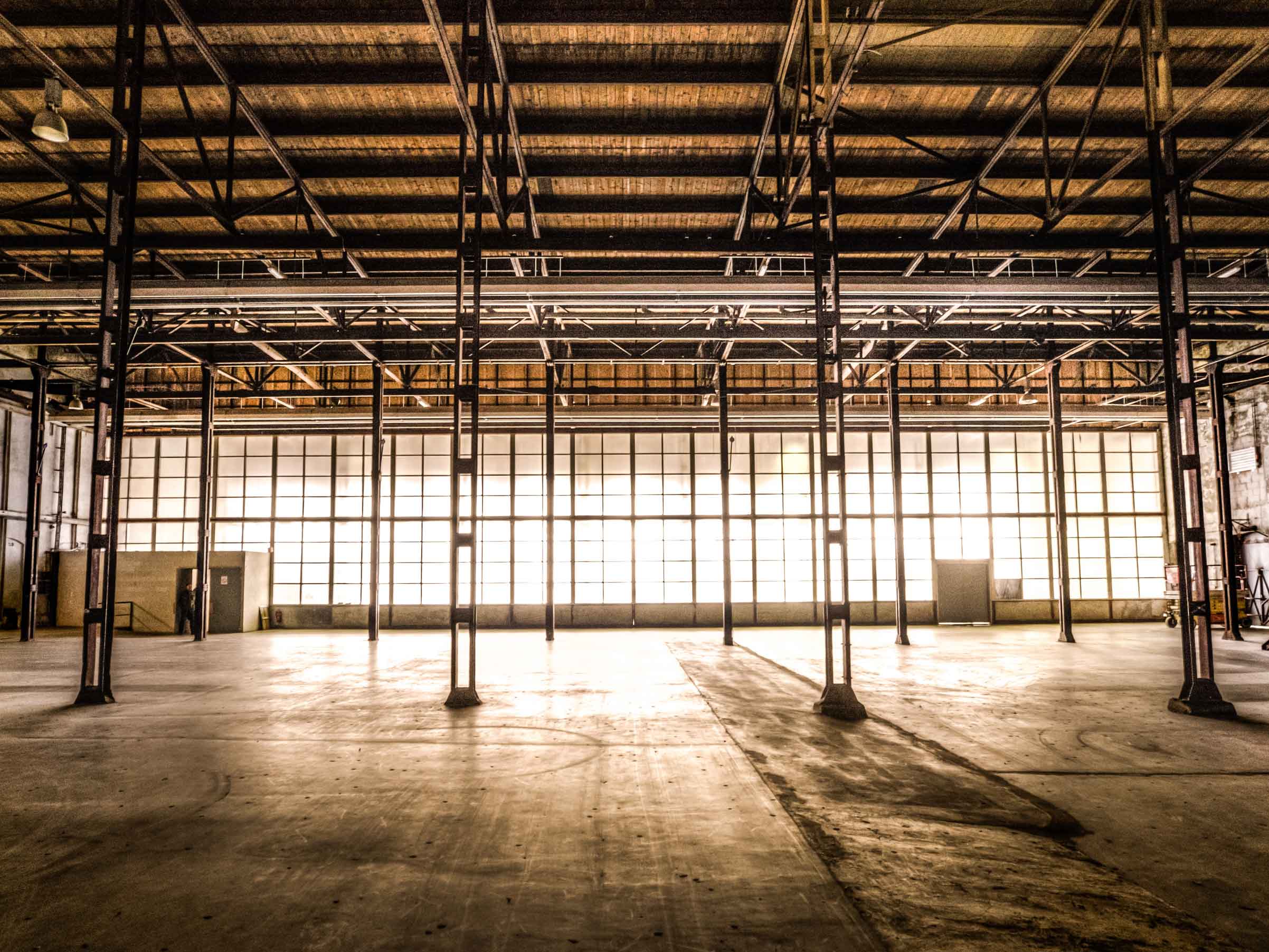 Manufacturing Declines, Populism Rises: The Politics of the New Economy