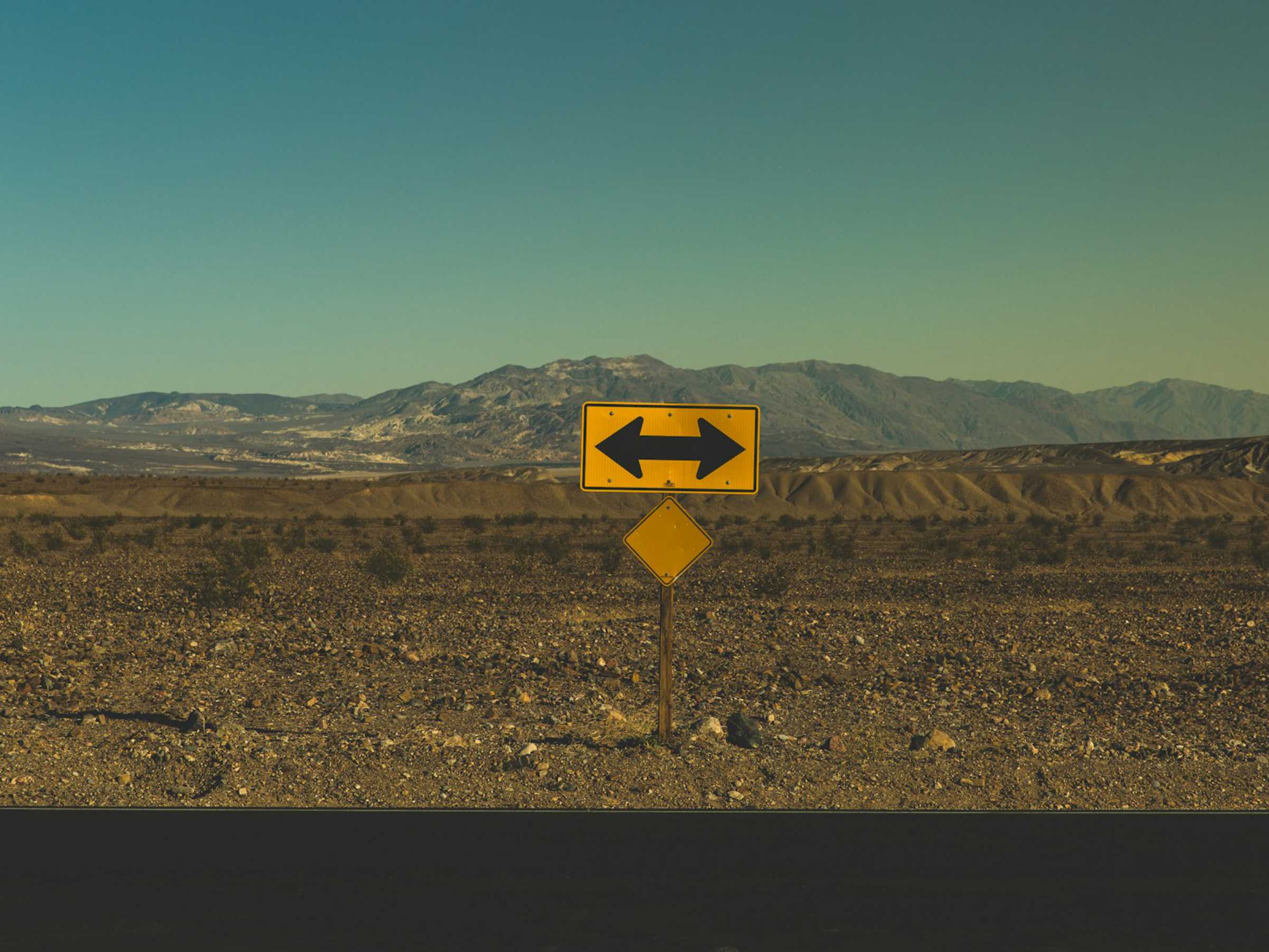 Demokratische Vielfalt und Neurechte „Metapolitik“: wie die Demokratie ihre Fassung bewahrt